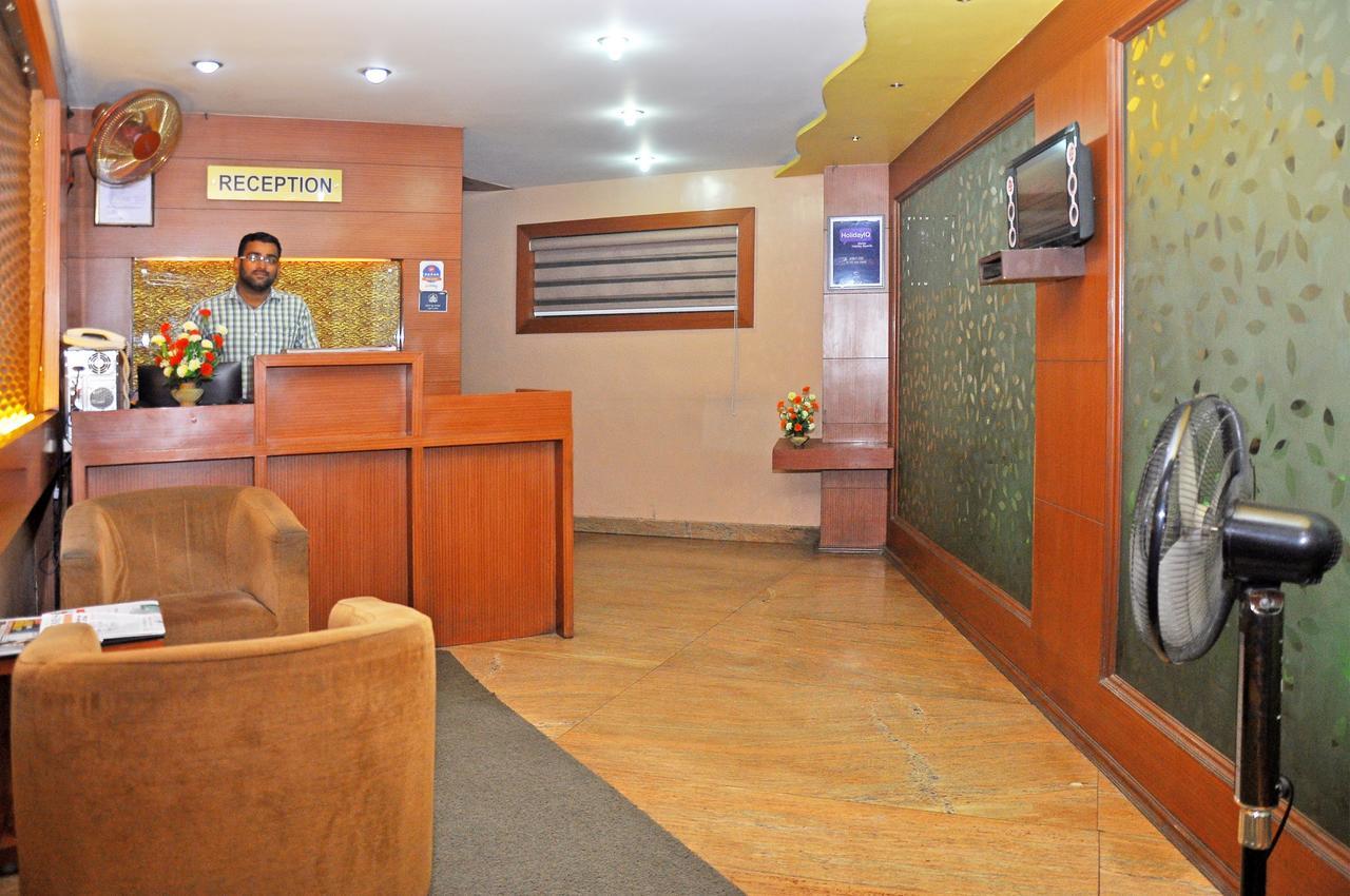 Royal Avenue Hotel Bangalore Exterior foto